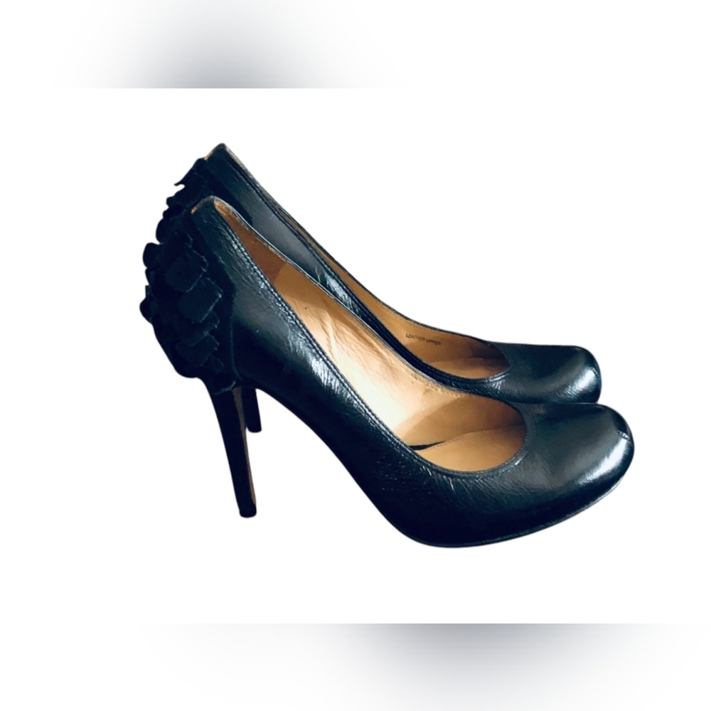 L.A.M.B. Black Heels with Scalloped Edge - Picture 5 of 8